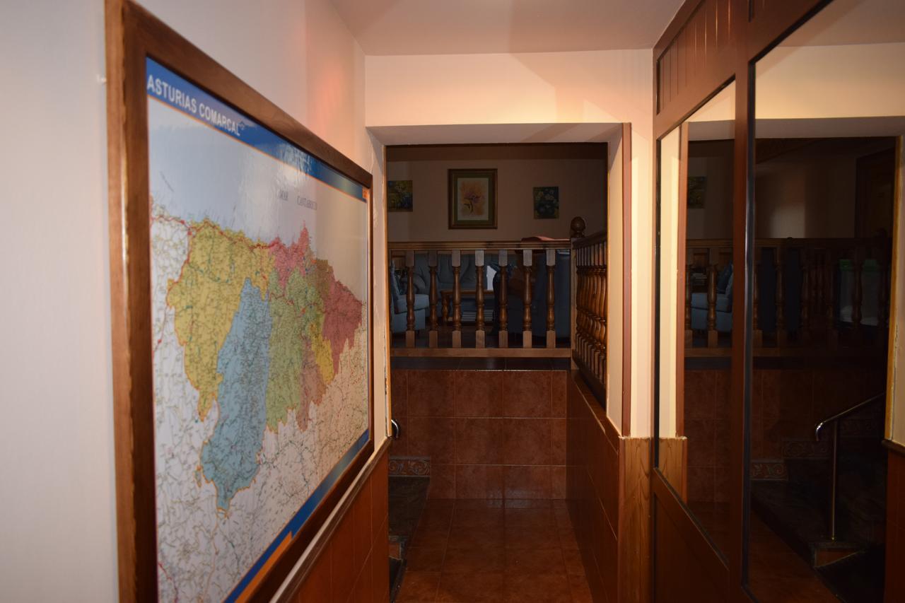 Hotel Restaurante Las Camelias Jarrio Kültér fotó